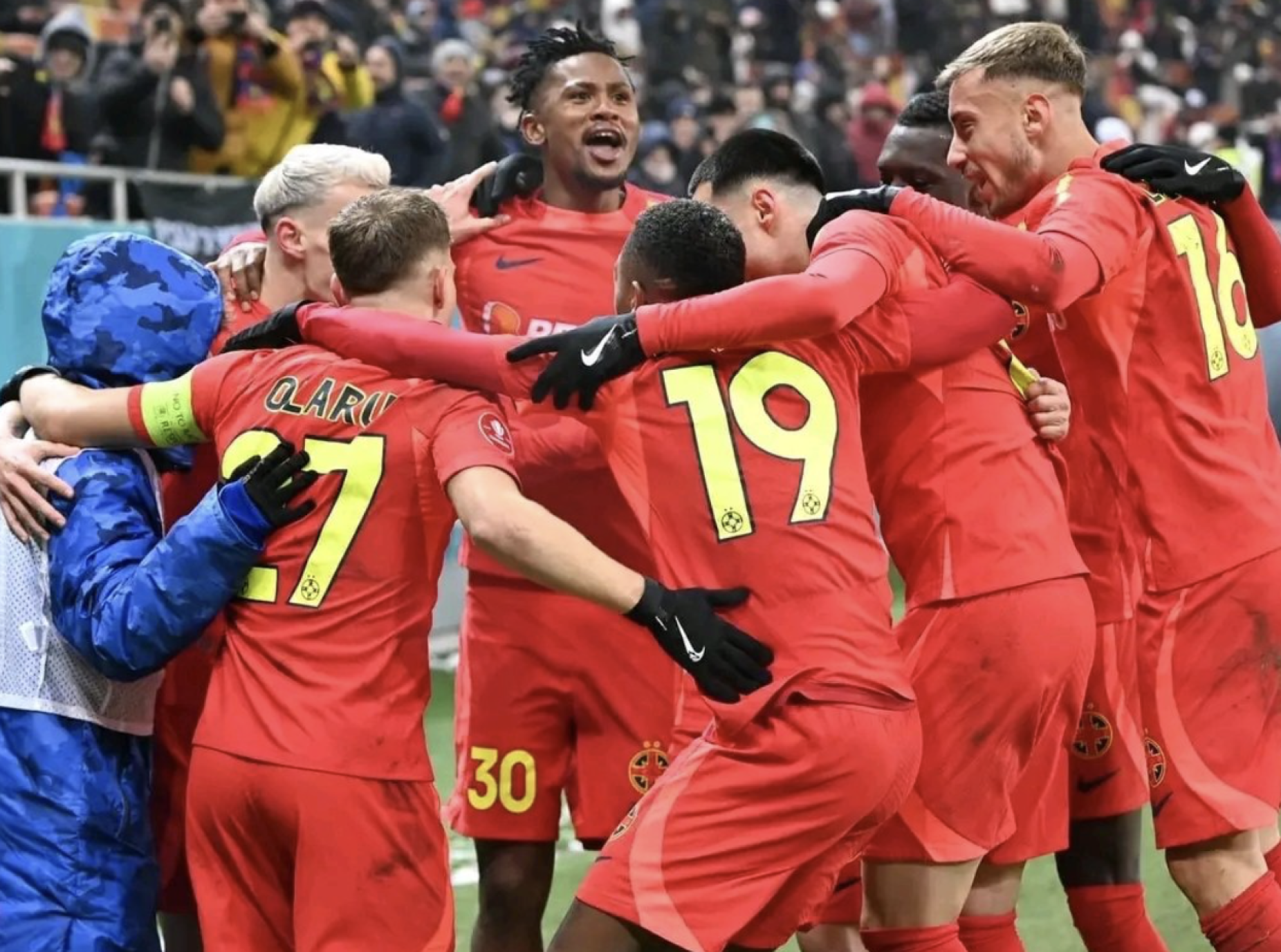 FCSB campeão romeno a três jornadas do fim do campeonato