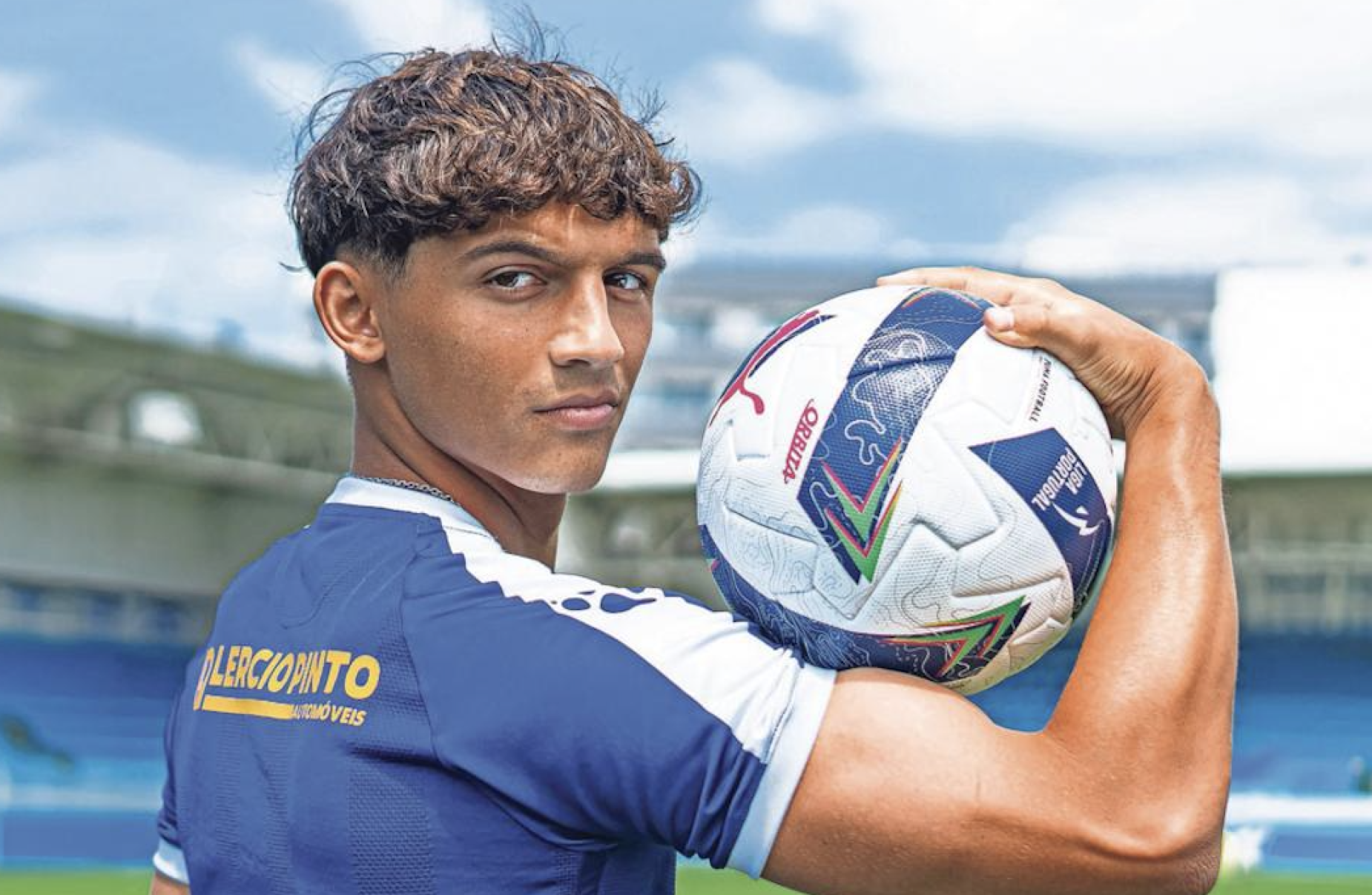 Brilha na II Liga e recebe muitos elogios: "Gabriel Costa é um Gattuso"