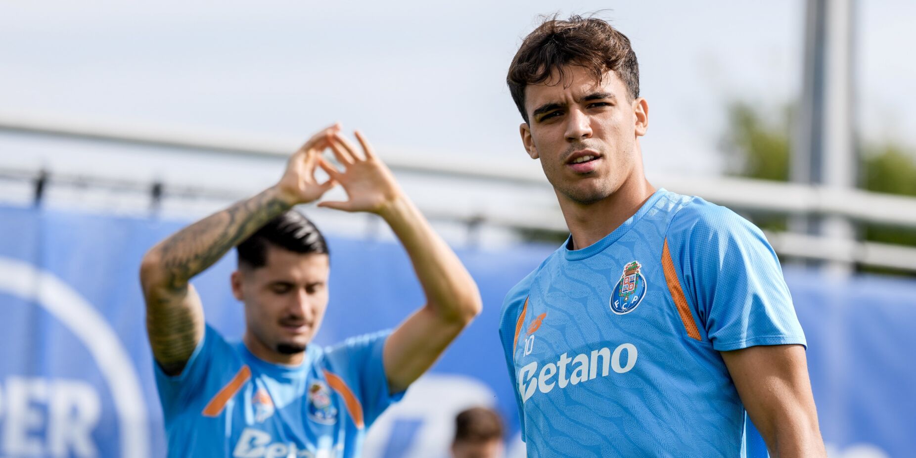 Farioli dá folga a oito jogadores do FC Porto, cinco seguem no boletim clínico