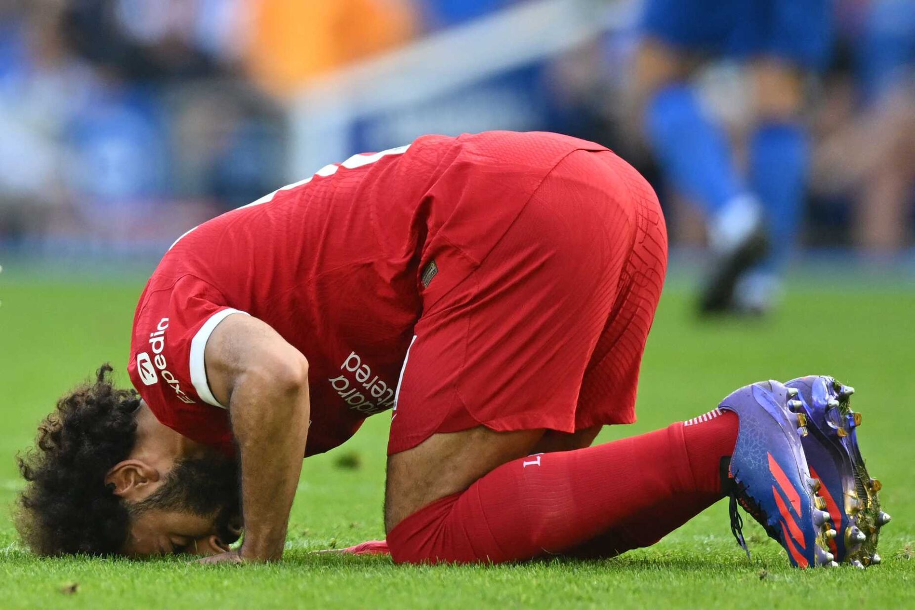 Jogador Salah pede fim do massacre contra 'famílias destroçadas