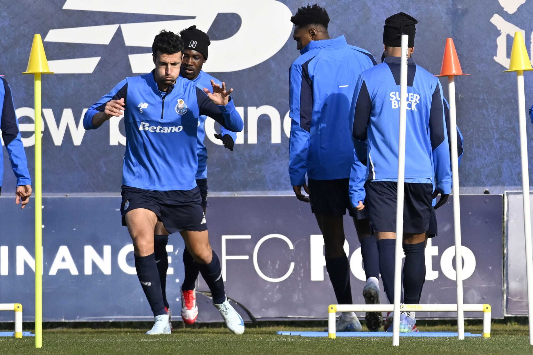 FC Porto esclarece "revés": Iván Marcano sofreu mialgia na coxa