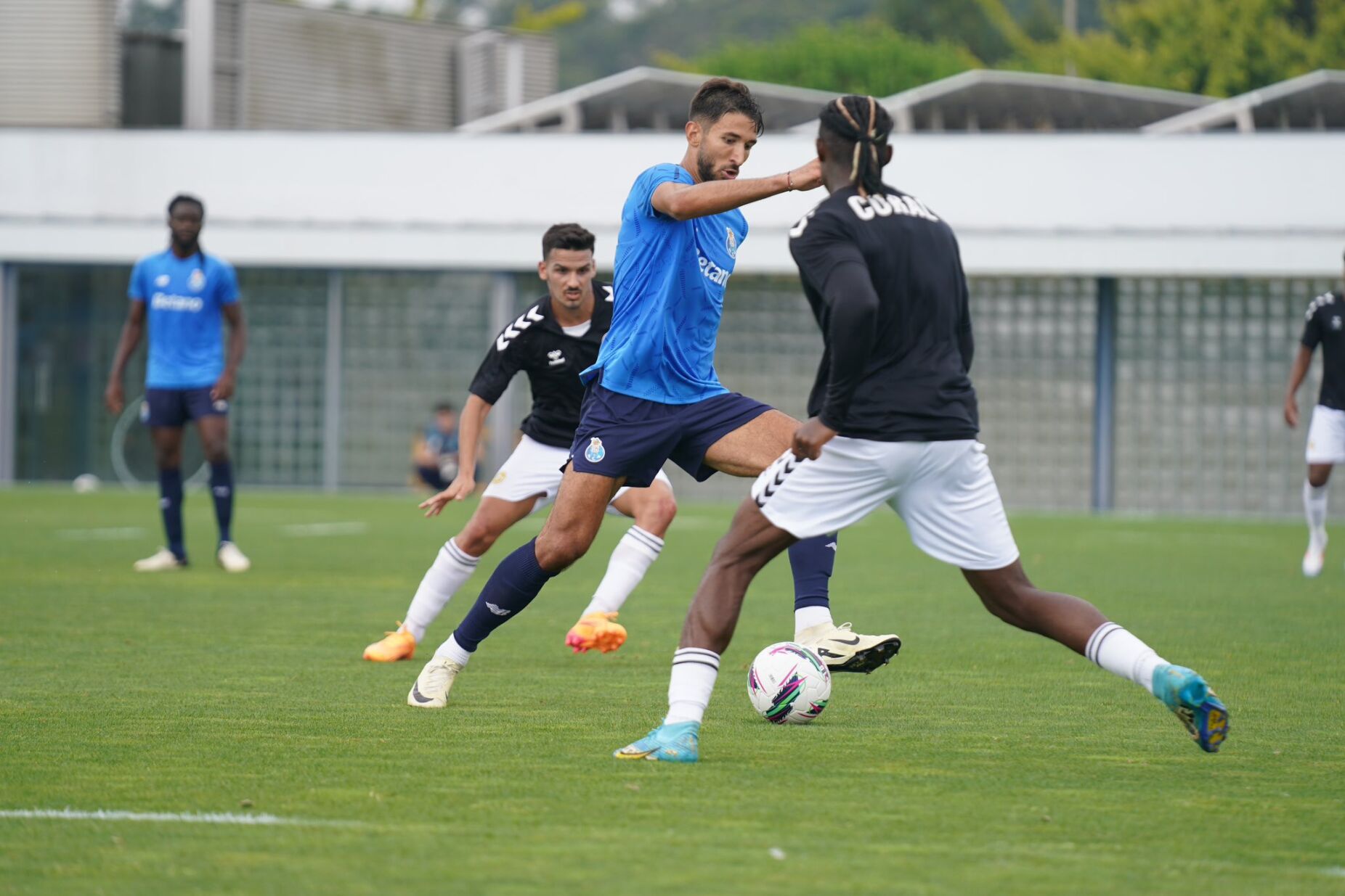 Grujic: "Vítor Bruno está a tentar fazer coisas diferentes"