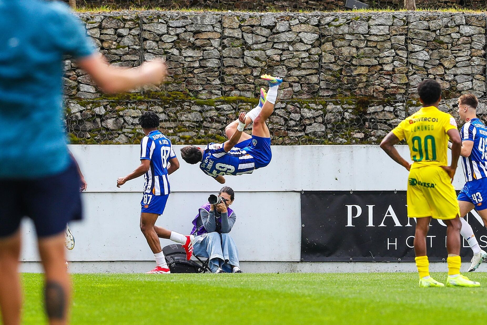 FC Porto B vence Paços de Ferreira e ganha ânimo na luta pela permanência
