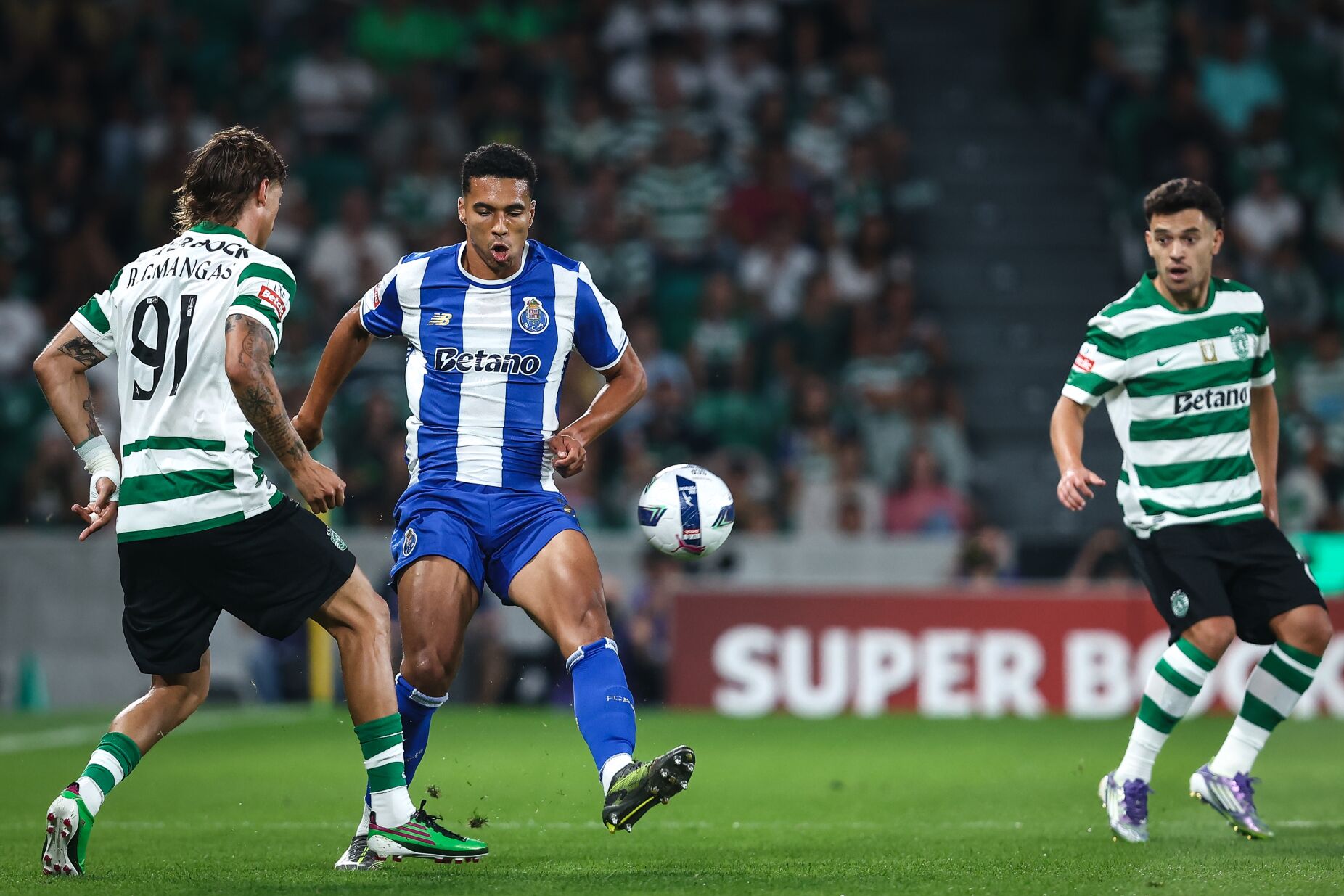 Alberto Costa é baixa confirmada frente ao Nacional e aponta ao Rio Ave