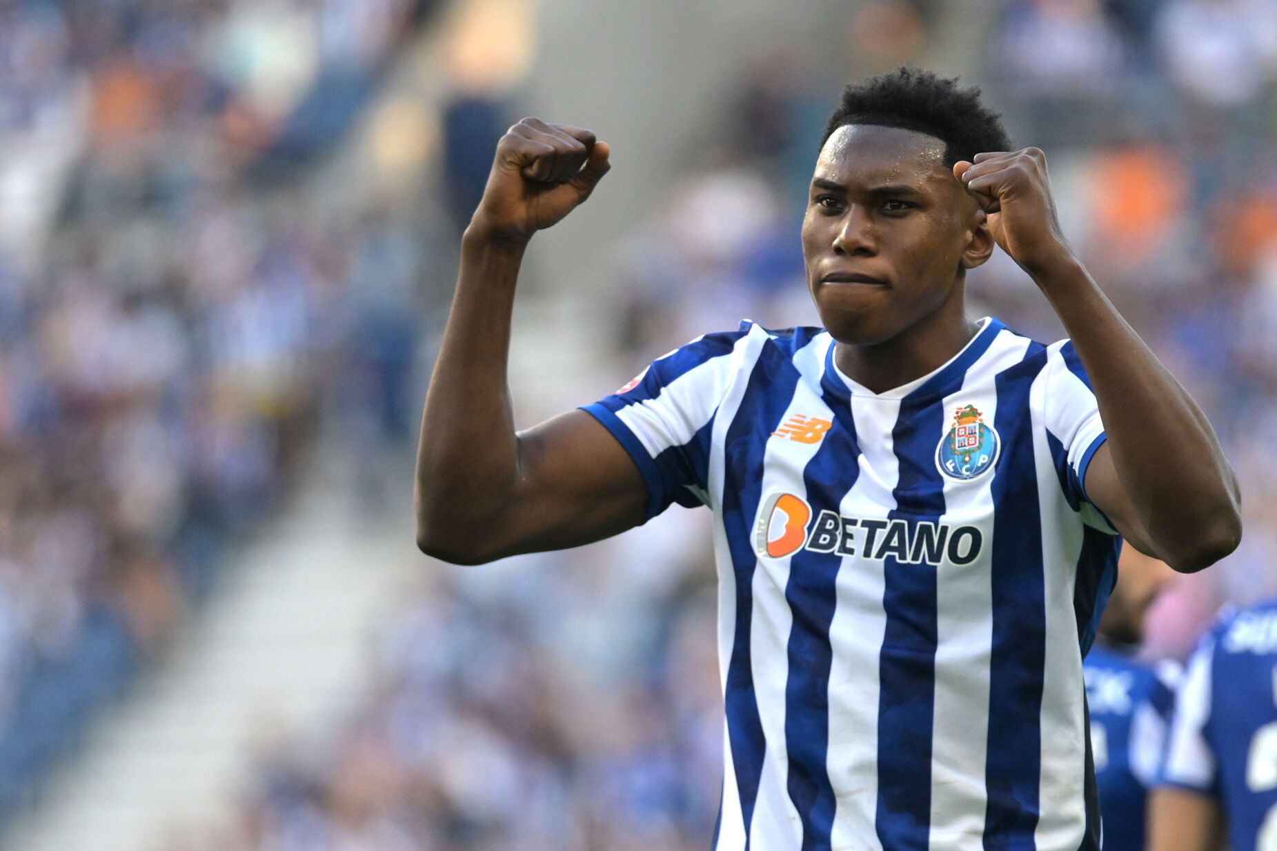 Em primeira mão: FC Porto compra totalidade do passe de Samu