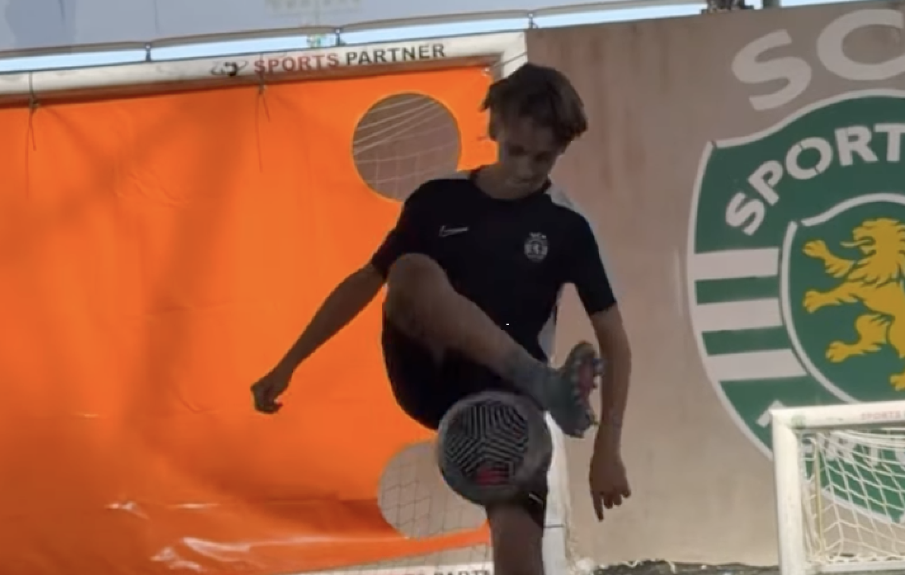 St. Juste mostra "o futuro" do Sporting: "mini Quenda" e "Ronaldinho"