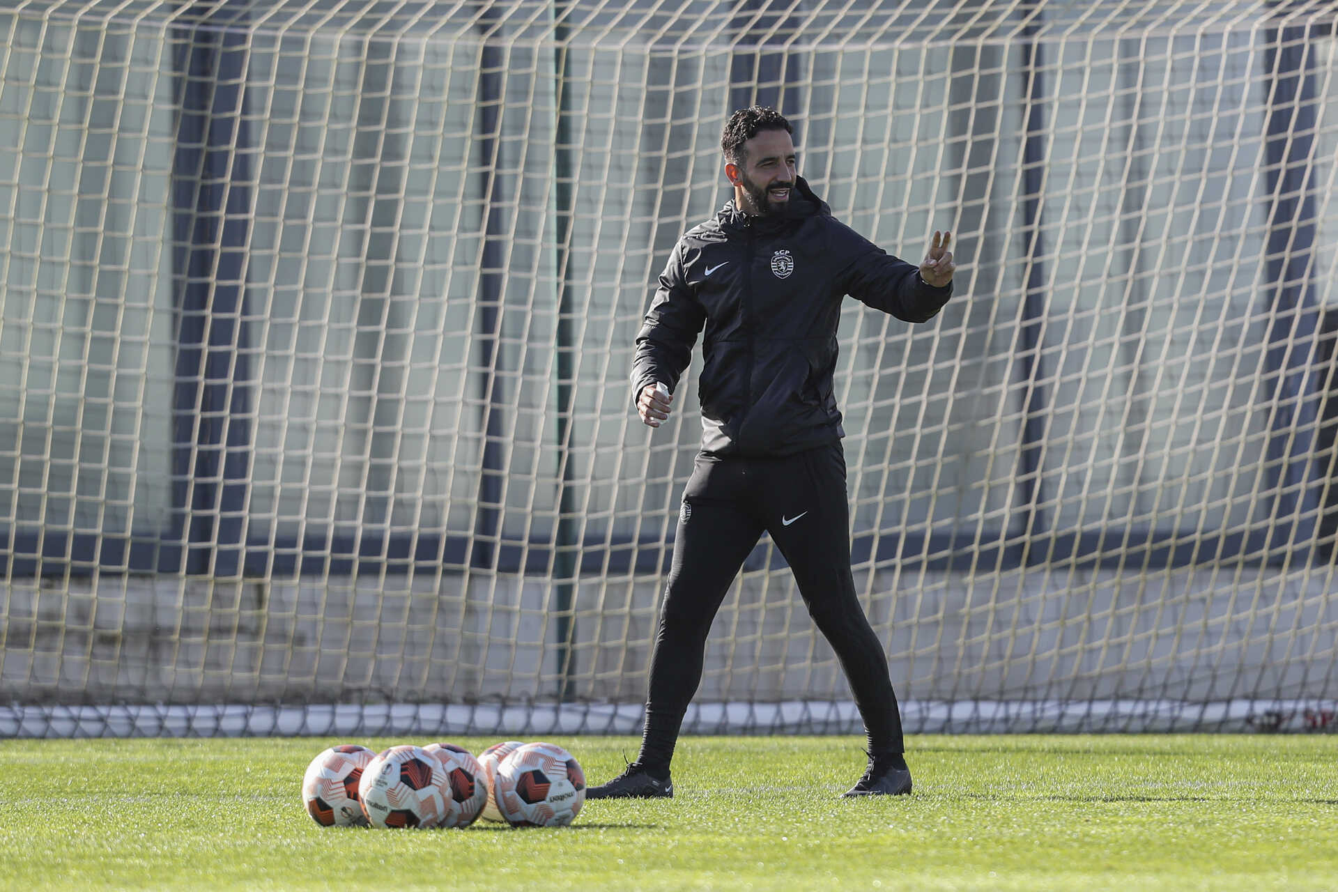 Diomande e Geny Catamo falham cinco jogos do Sporting, a começar