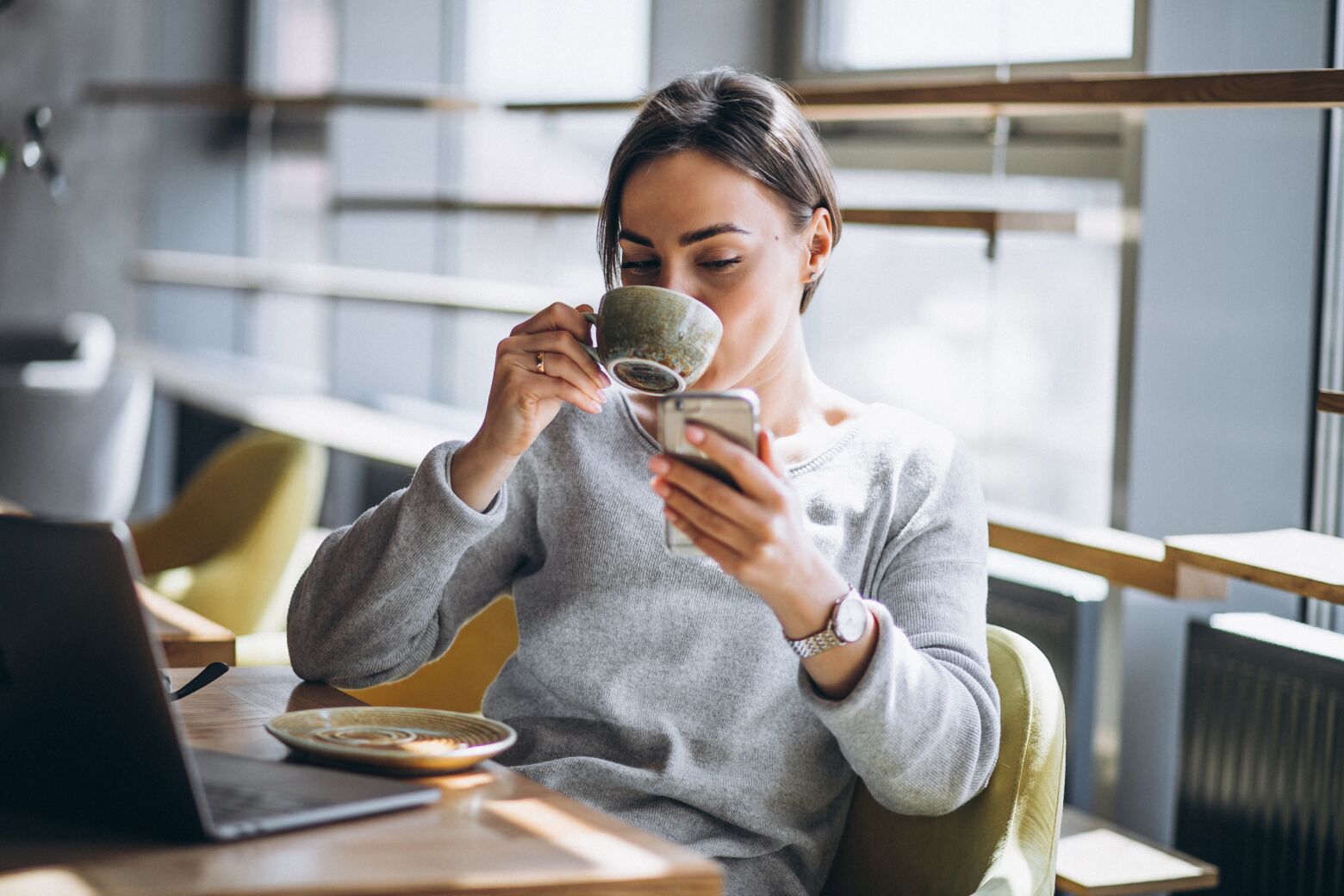 Bebe café depois das 15h? Pode estar a comprometer o seu sono