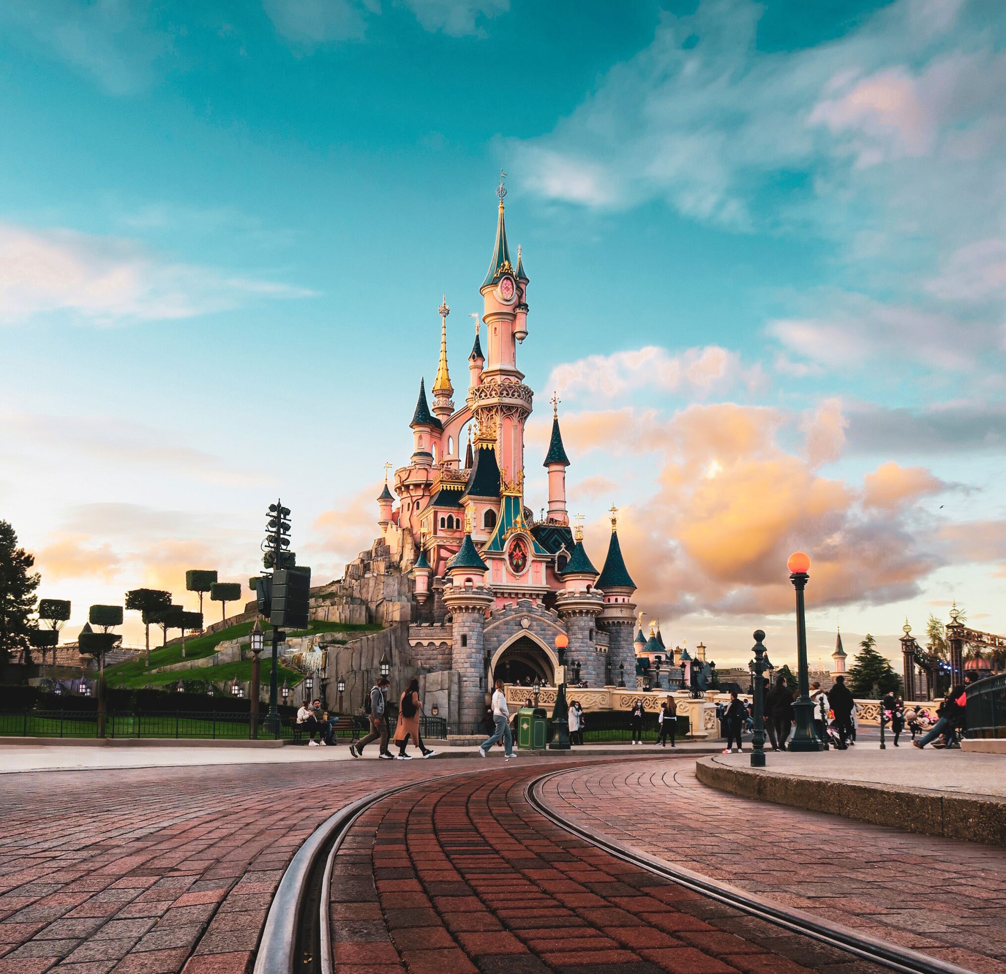 Disneyland París: todo lo que necesitas saber para preparar tu viaje