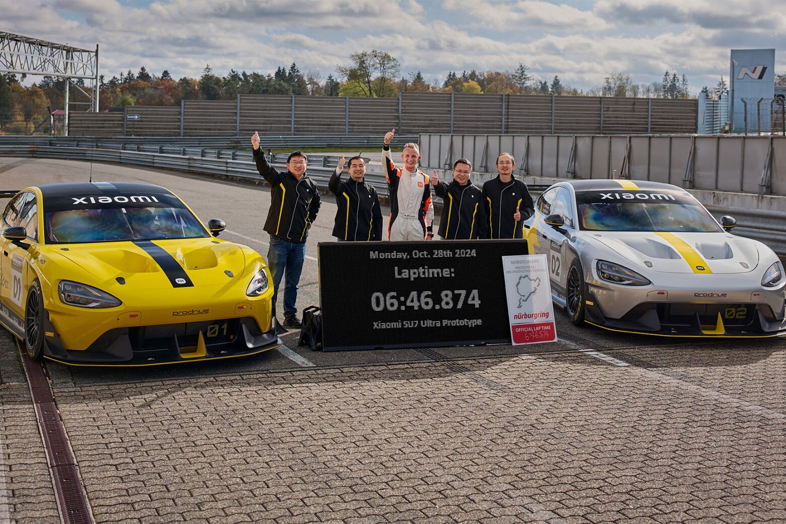 A berlina elétrica mais rápida no Nürburgring é da Xiaomi