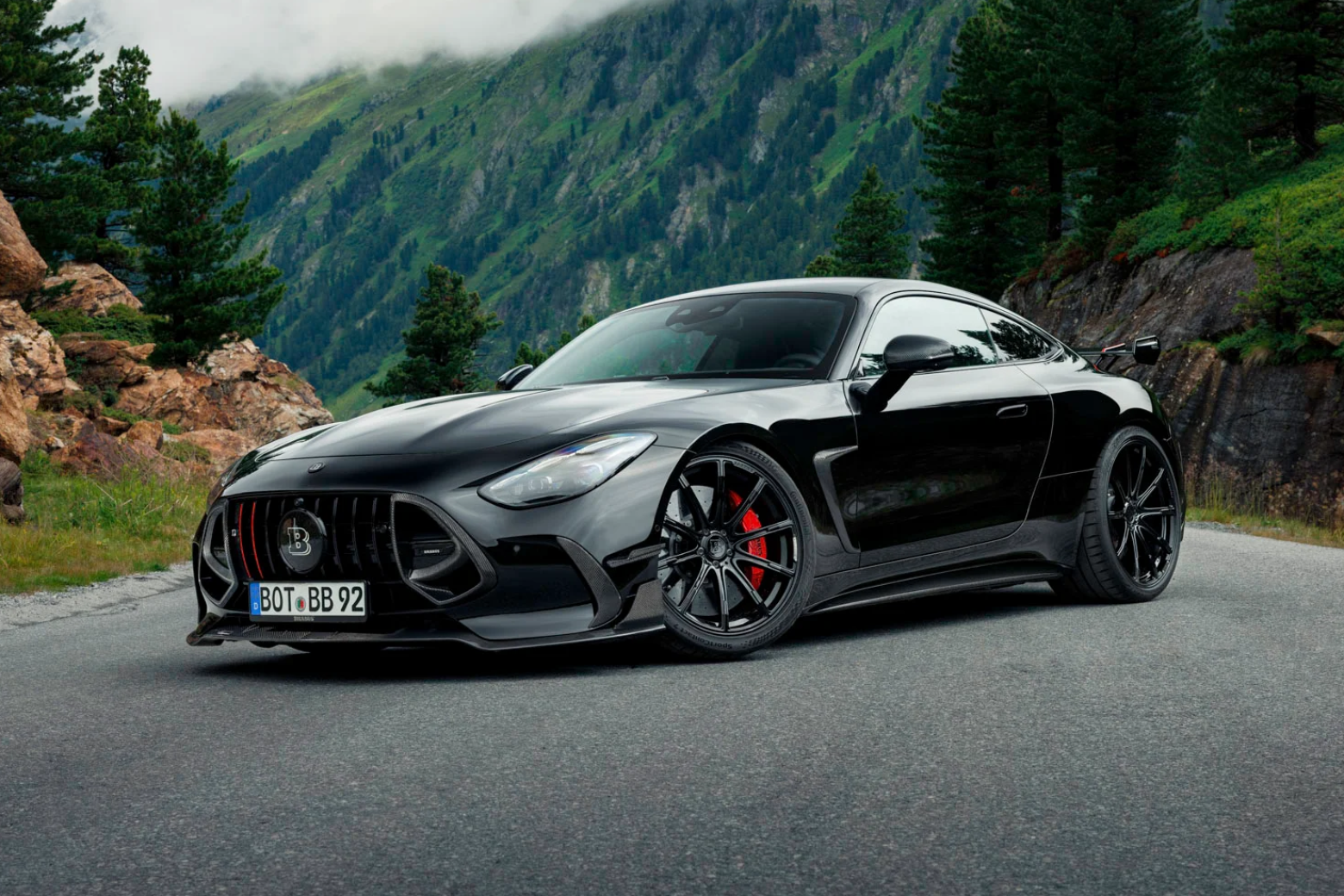 Brabus transforma AMG GT num "monstro" com 1000 cv
