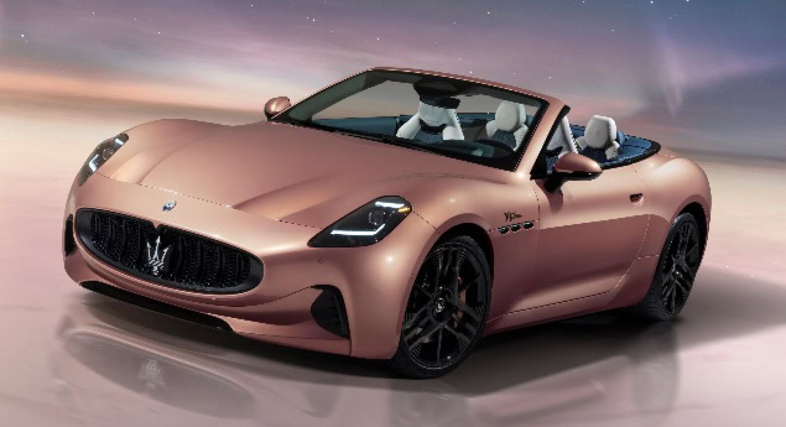 Descapotável elétrico e estatutário. Maserati desvenda o GranCabrio Foglore