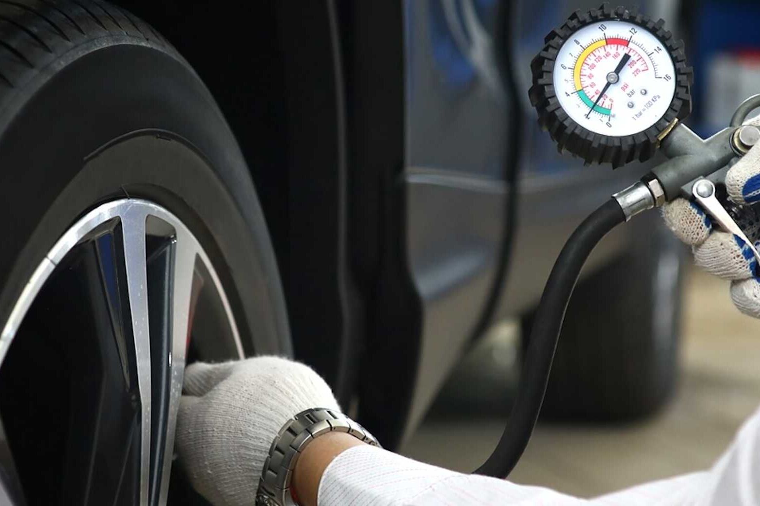 Encher os pneus do carro com nitrogénio tem vantagens?