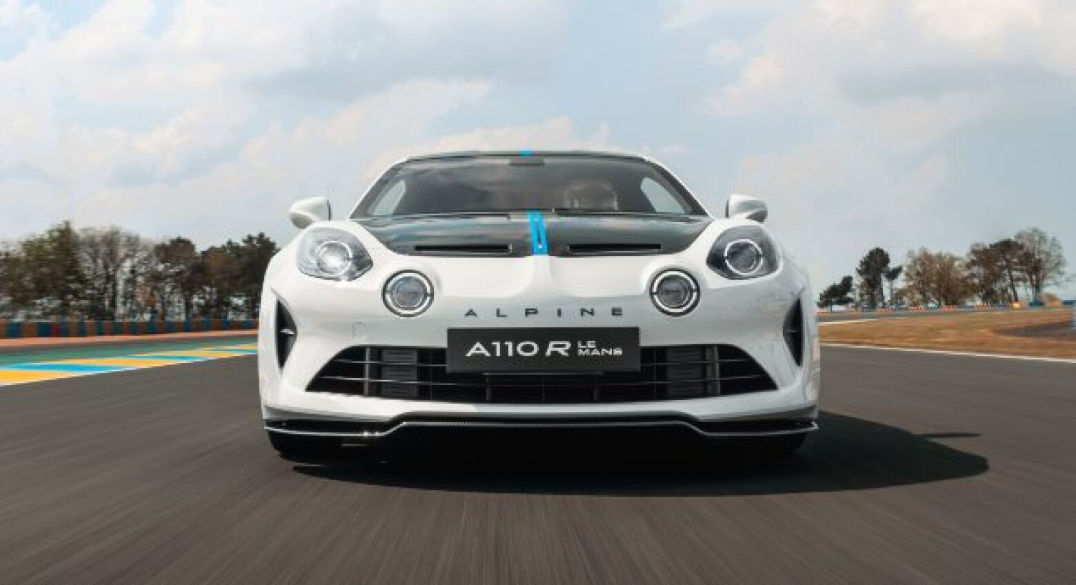 Apenas 100. Alpine homenageia Le Mans com edição limitada do A110 R