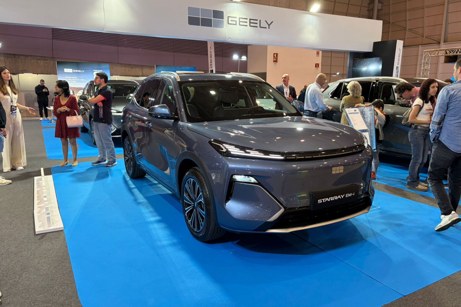 Geely estreia gama eletrificada em Portugal com autonomia até 1055 km