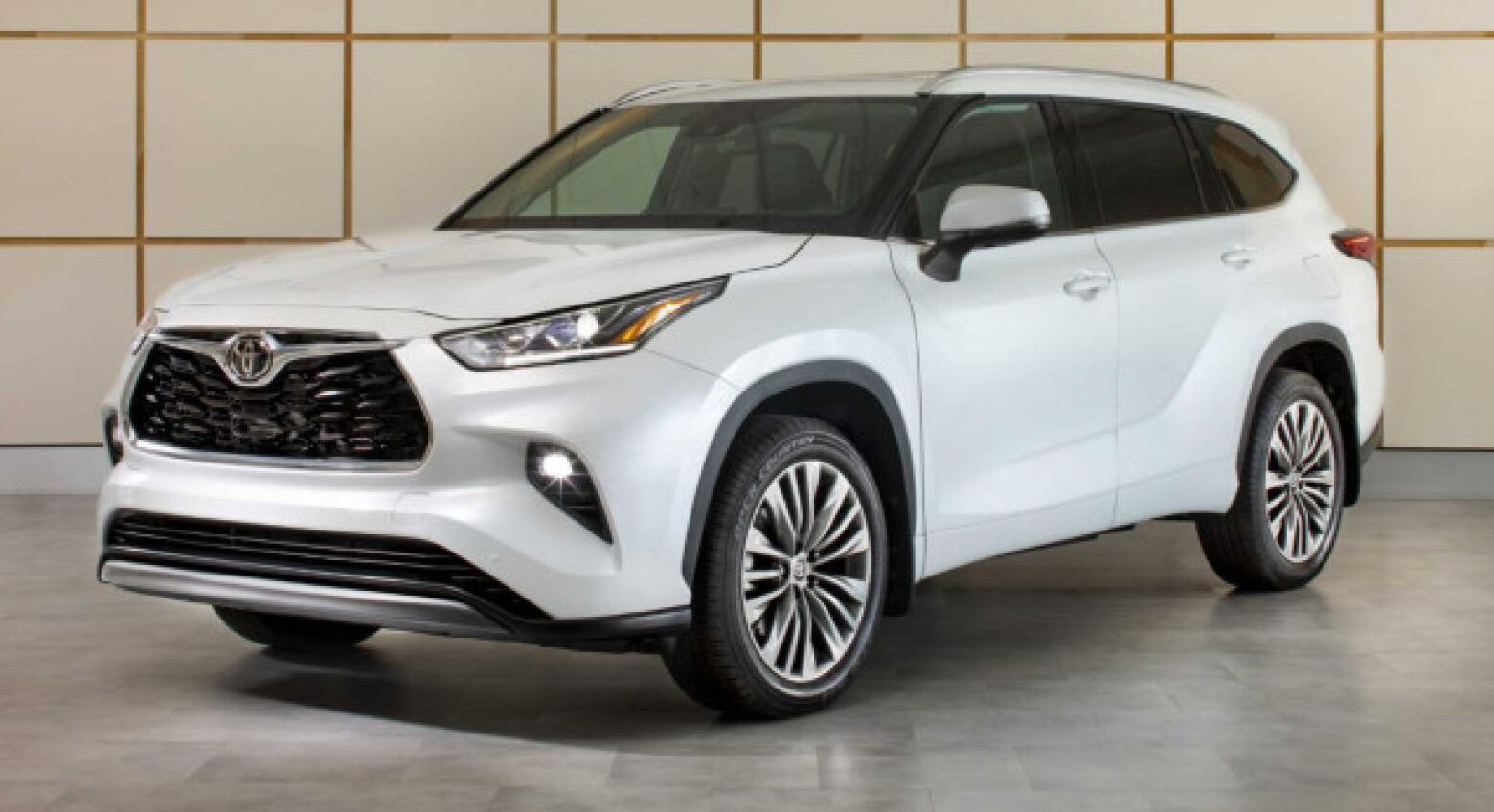 MY2023. Toyota Highlander atualiza-se com novo quatro cilindros turbo