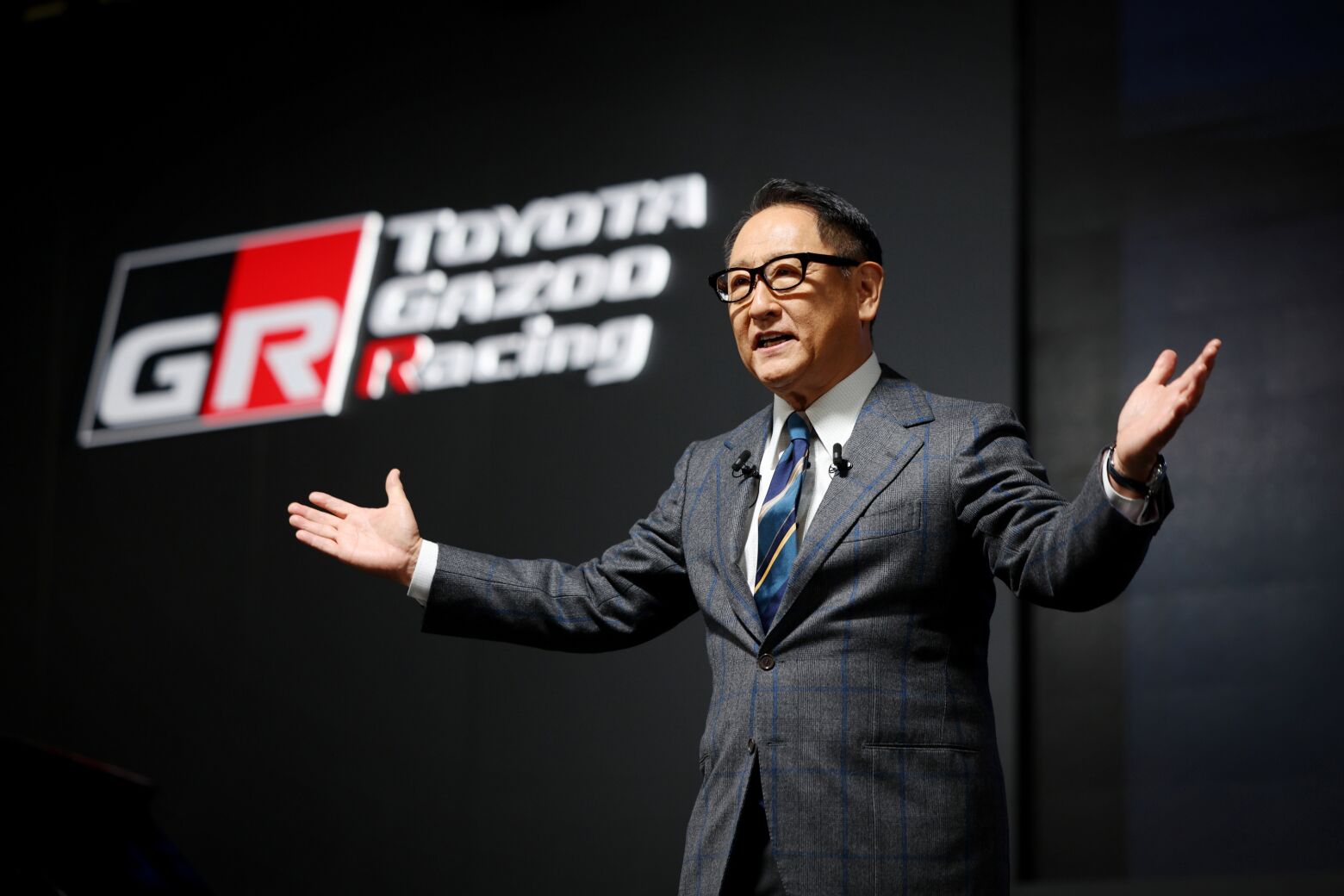 Akio Toyoda reeleito chairman da Toyota apesar de polémica