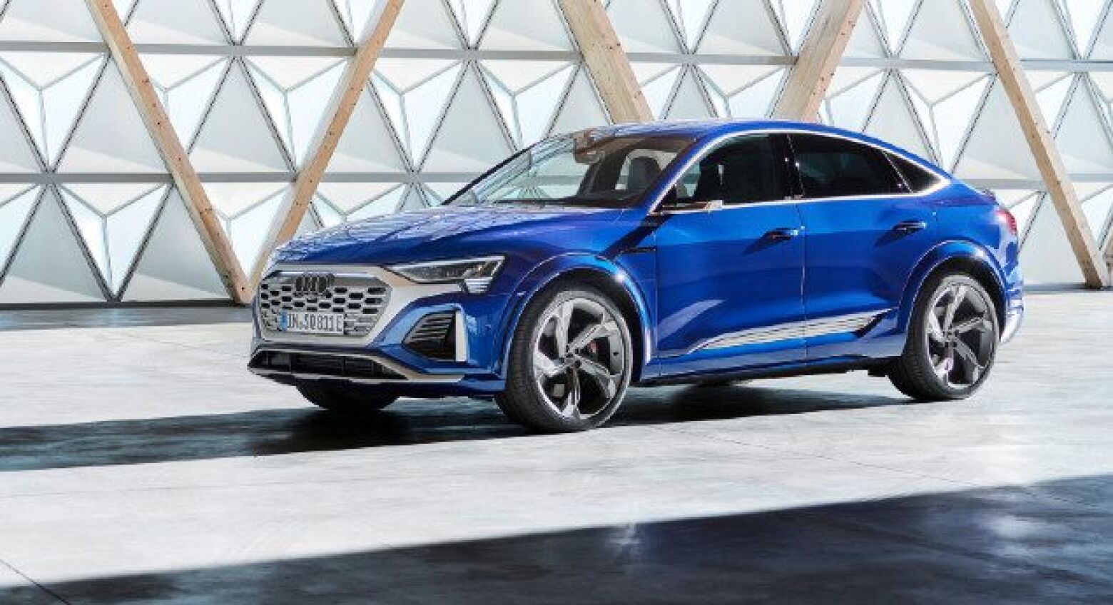 Audi Q8 e-tron. Revolução à vista