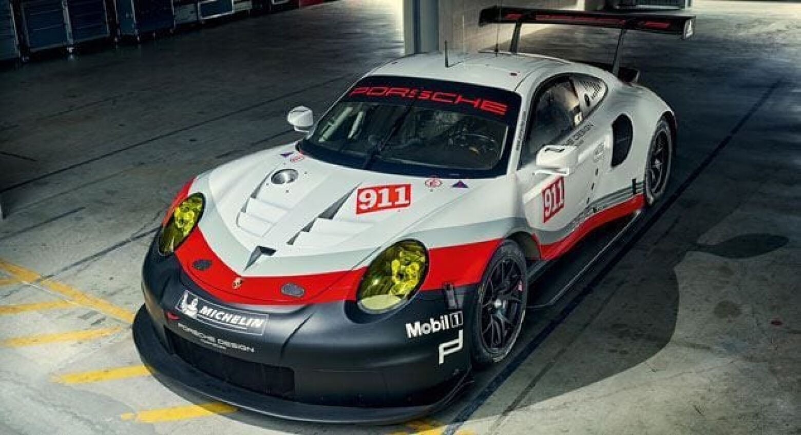 Porsche apresenta novo 911 RSR