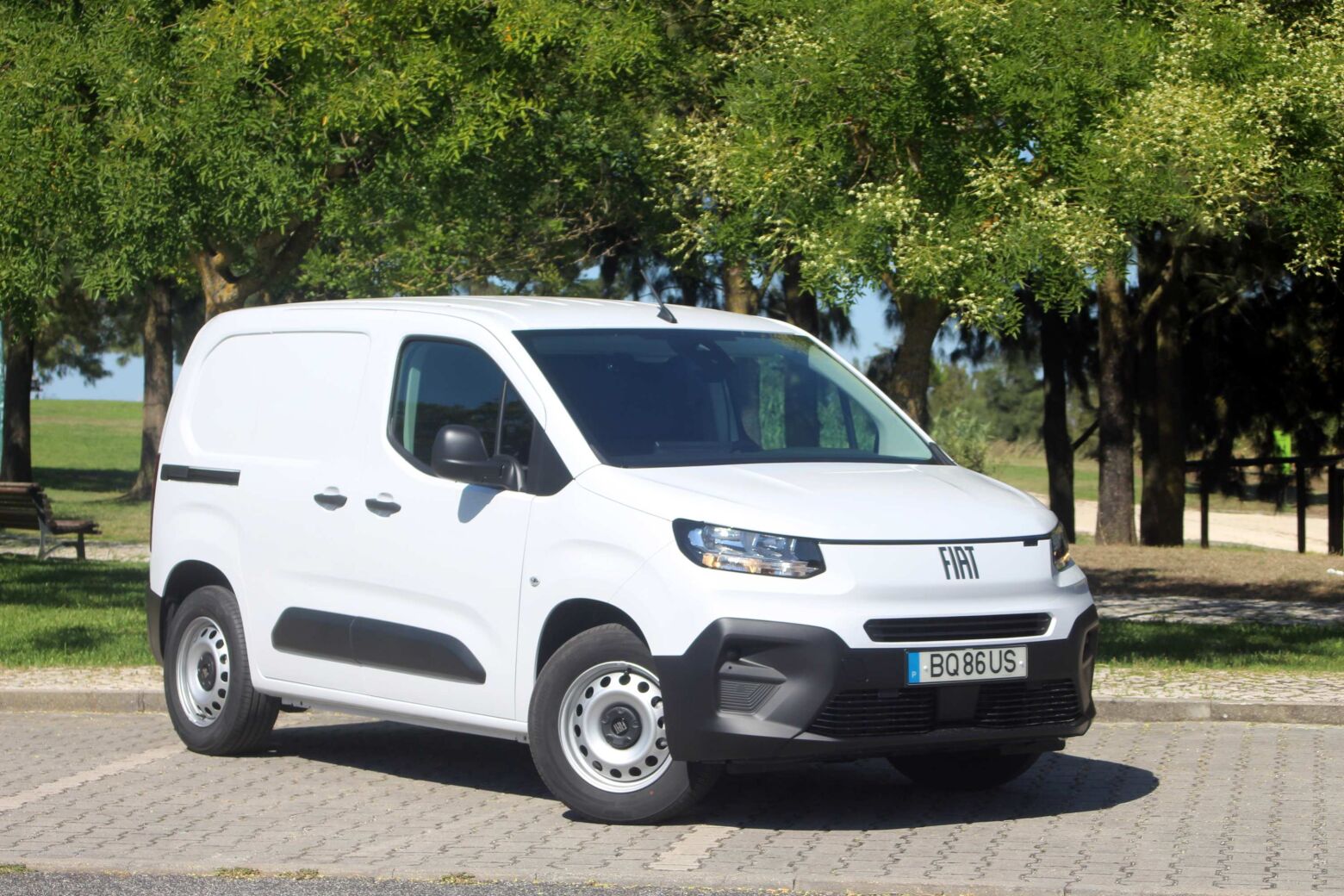 Fiat E-Dobl&oacute; L1 50 KW. Renda do el&eacute;trico igual ao diesel