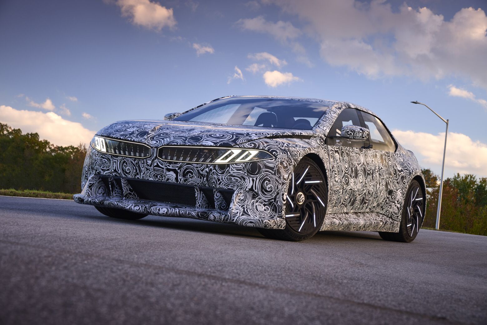 BMW desvenda protótipo com “supercérebro”
