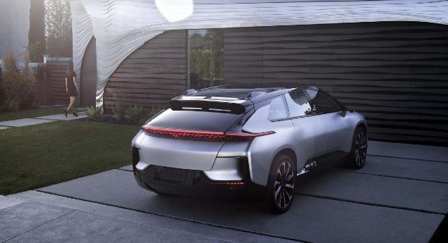 Ainda não é desta. Faraday Future volta a adiar lançamento do SUV elétrico FF91