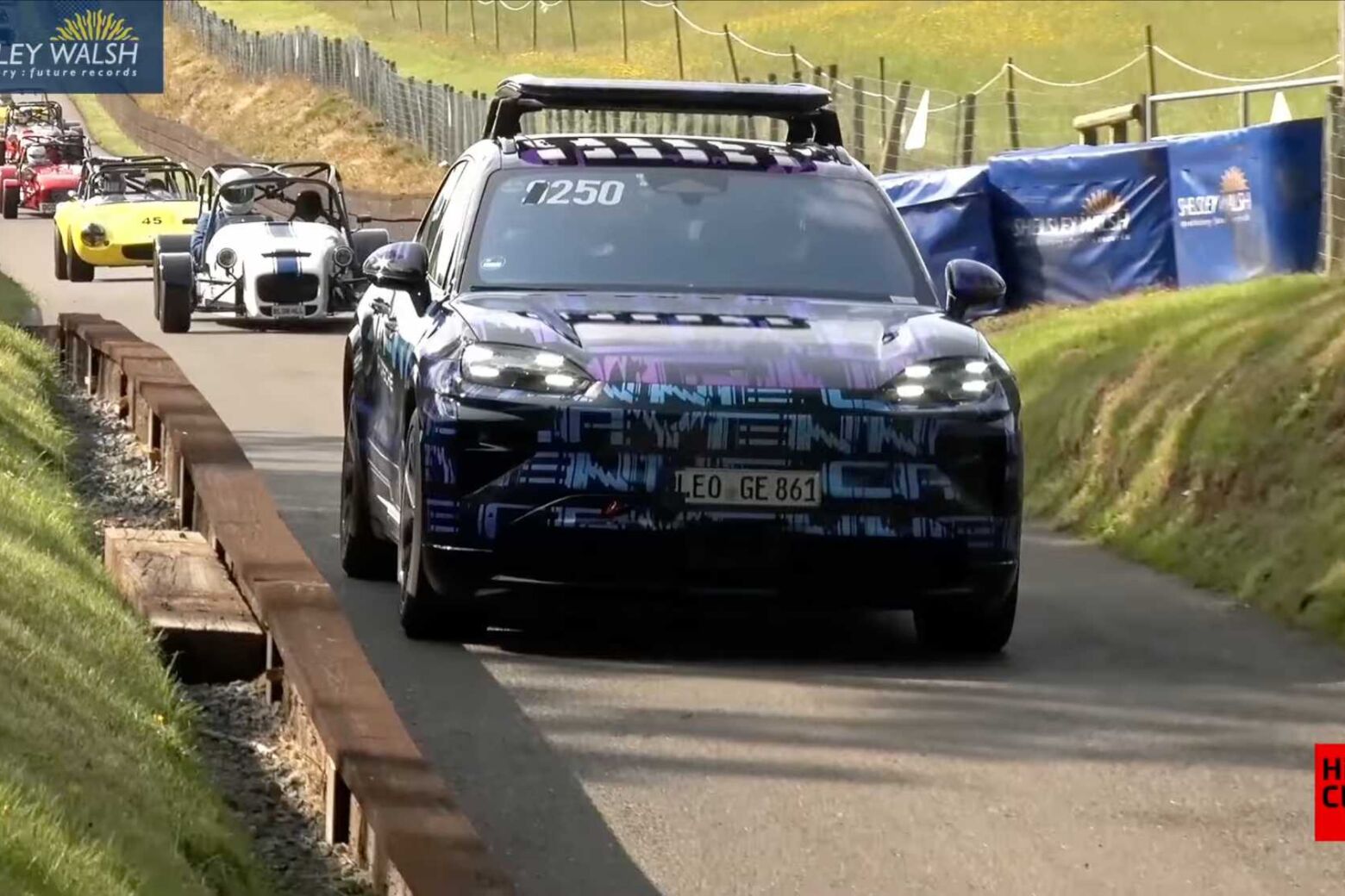 Porsche Cayenne elétrico a caminho?
