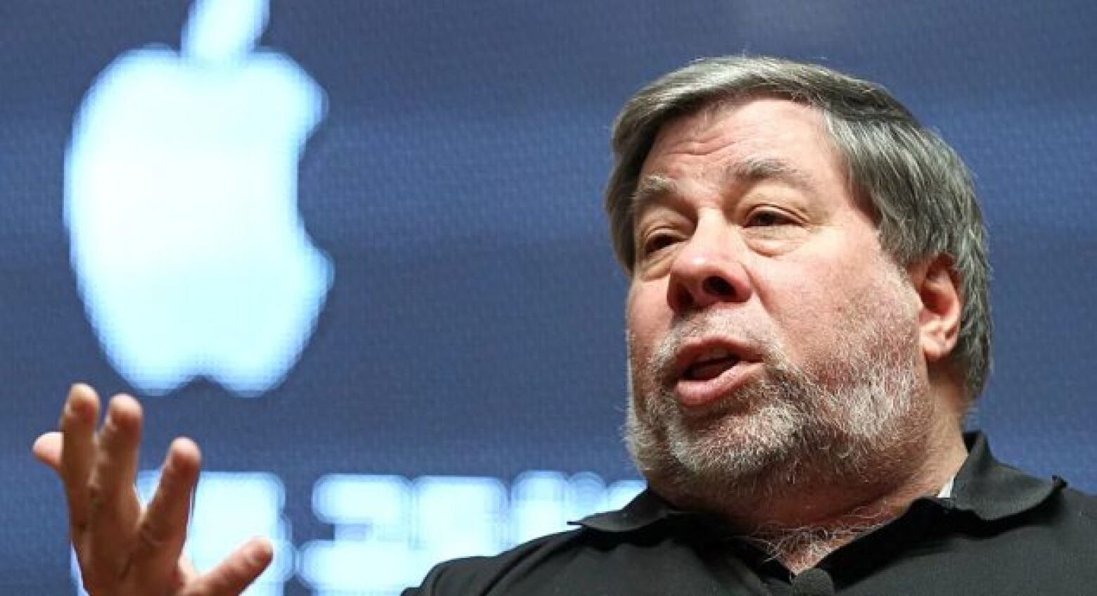 Steve Wozniak. "Se querem ver a IA a funcionar mal, comprem um Tesla"