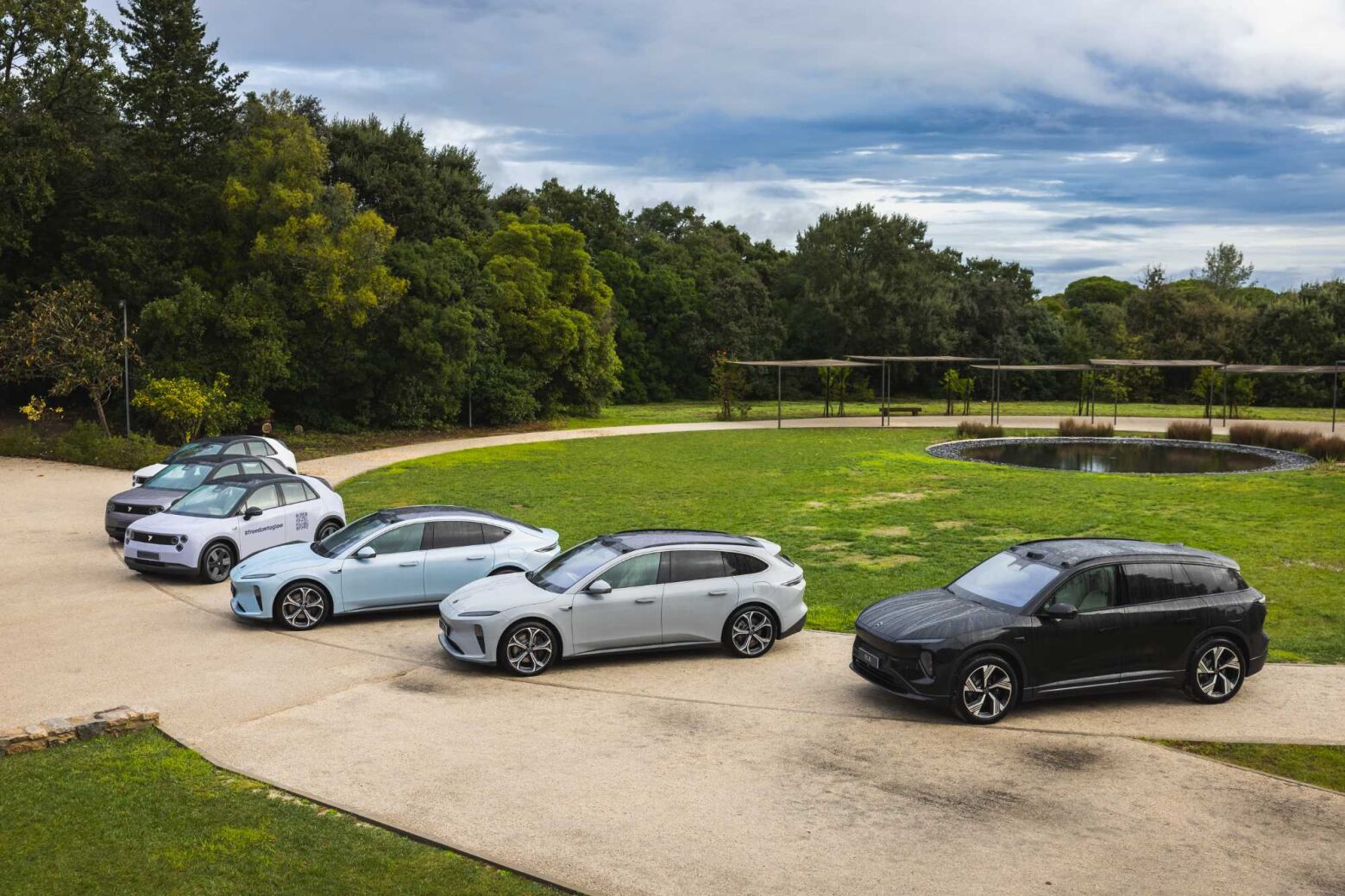 NIO estreia-se em Portugal com tr&ecirc;s el&eacute;tricos e a nova Firefly