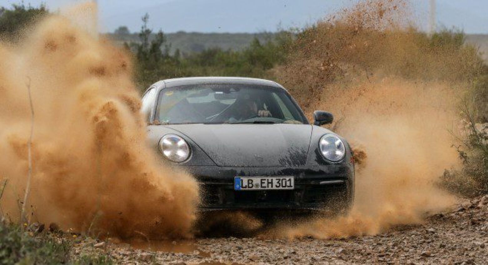 Dia 16 de novembro. Porsche 911 Dakar já tem nome... e data de apresentação