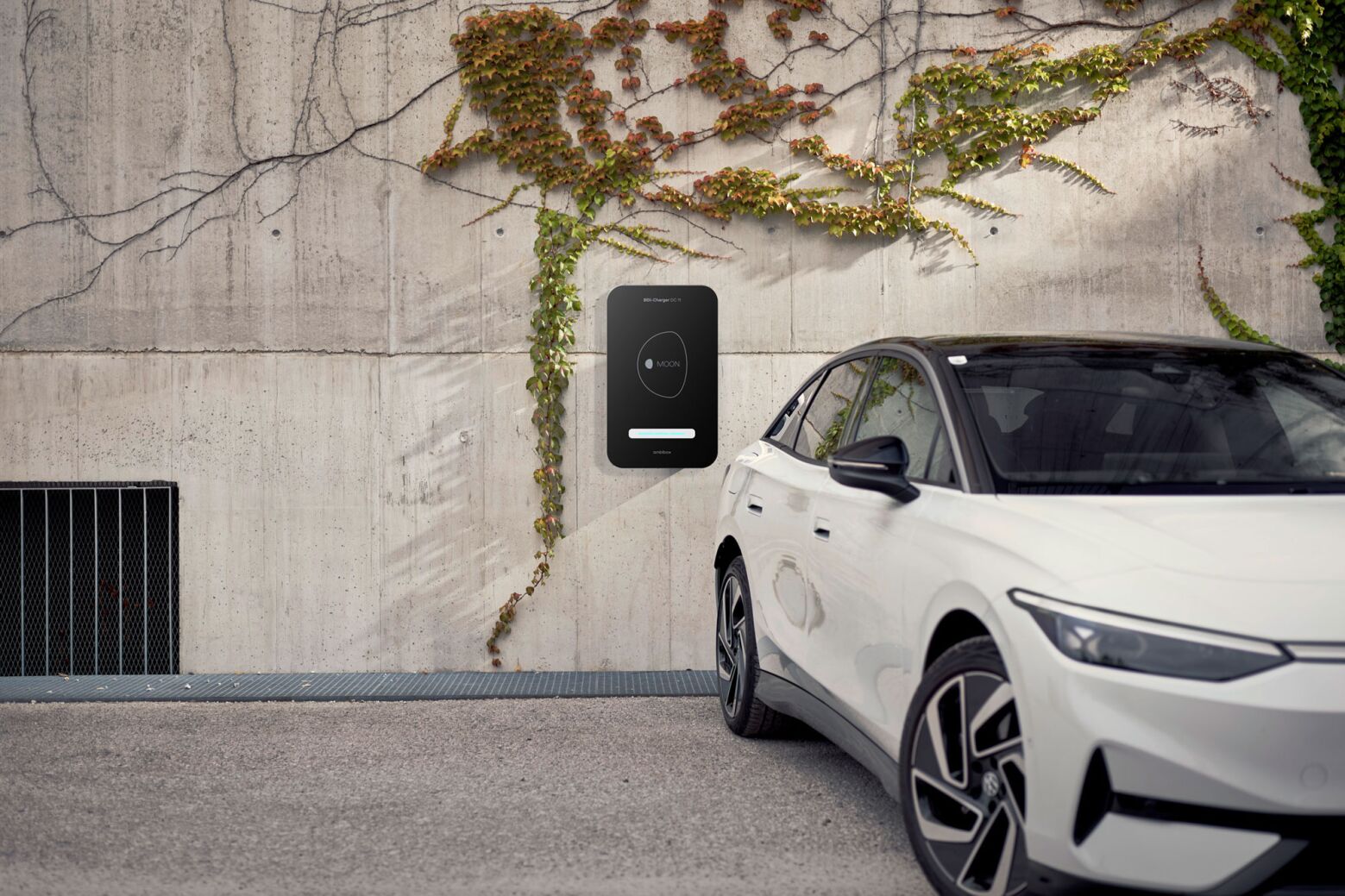 MOON wallbox bidirecional carrega o carro, casa e rede