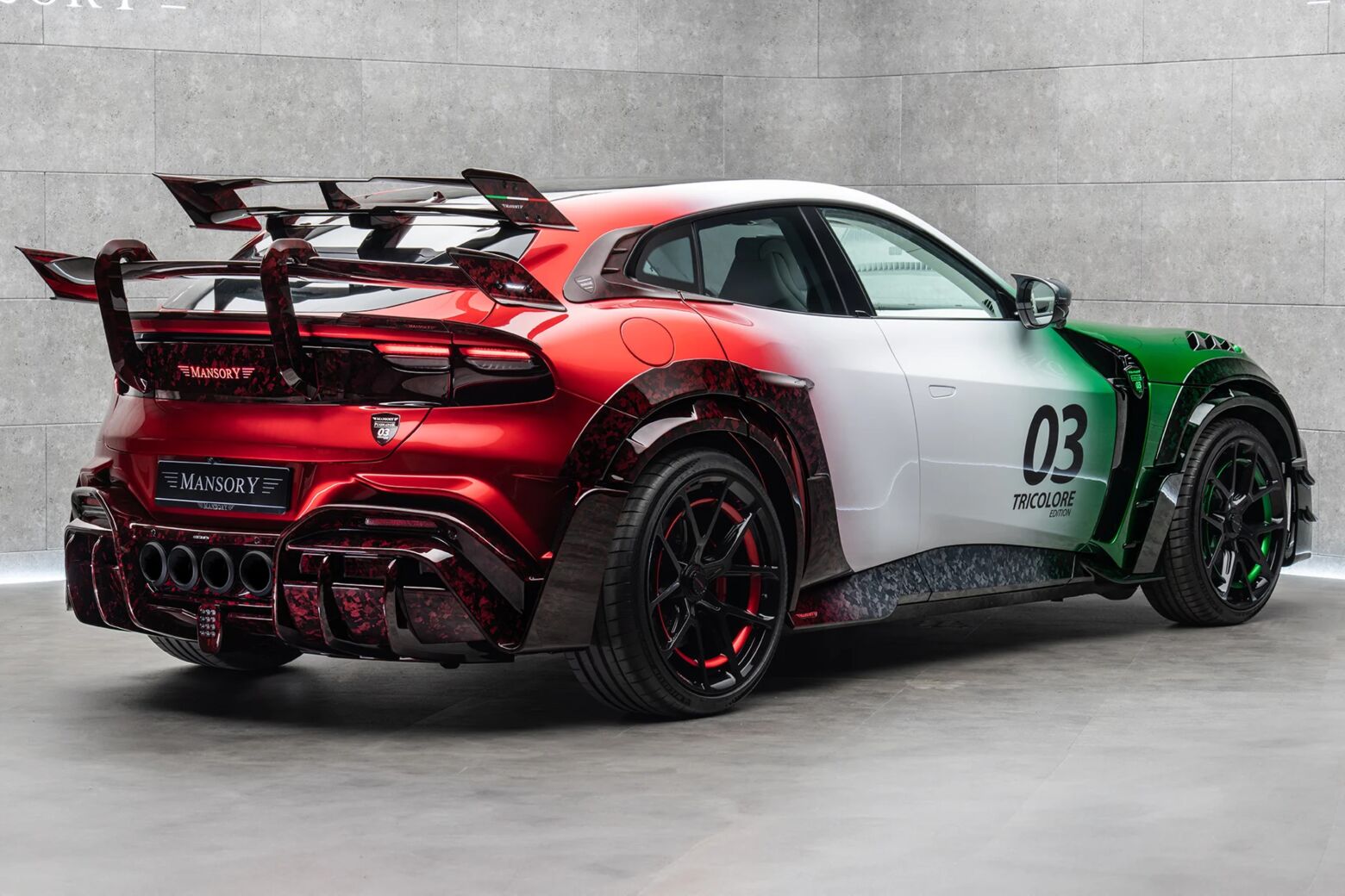 Ferrari Purosangue alvo de preparação da Mansory… outra vez