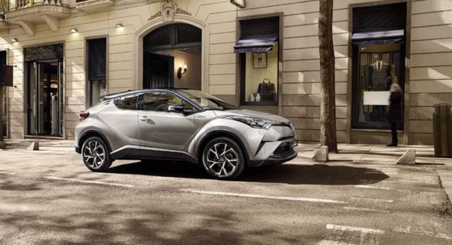 Toyota C-HR: Um estilo de vida Valentino