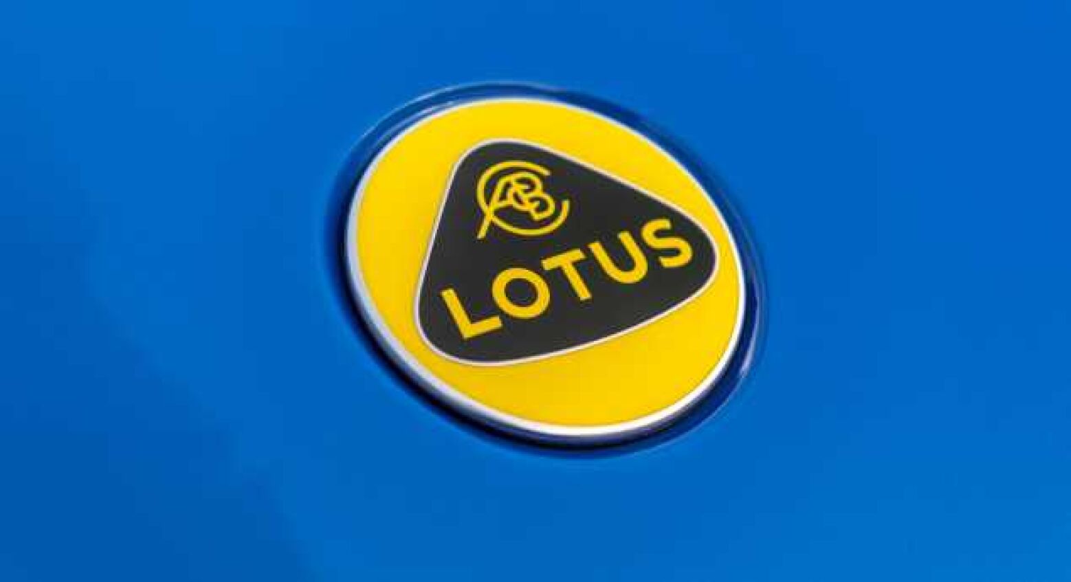 Lotus admite lançar carrinha elétrica depois de 2026