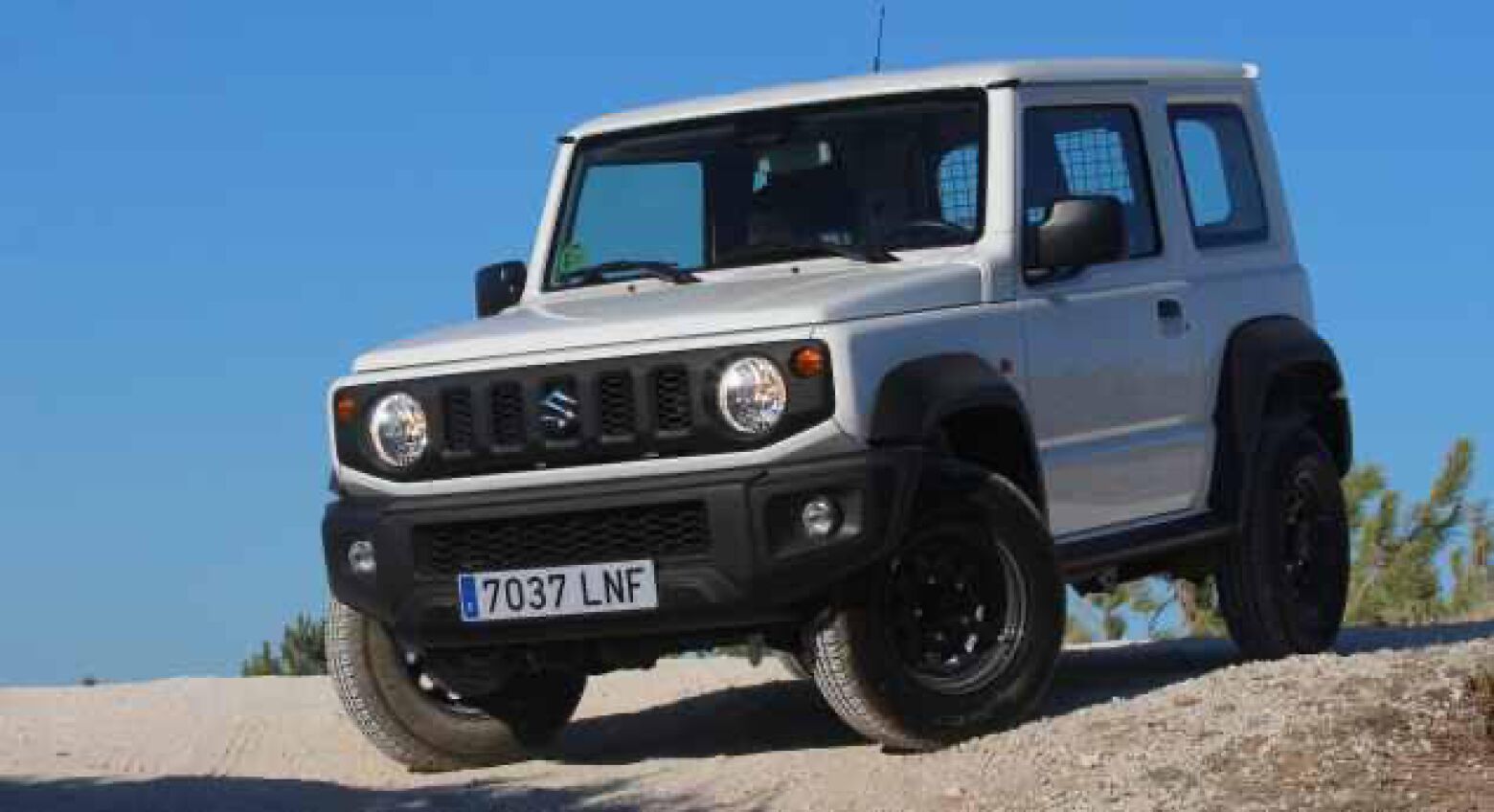 Suzuki está a desenvolver Jimny híbrido de cinco portas