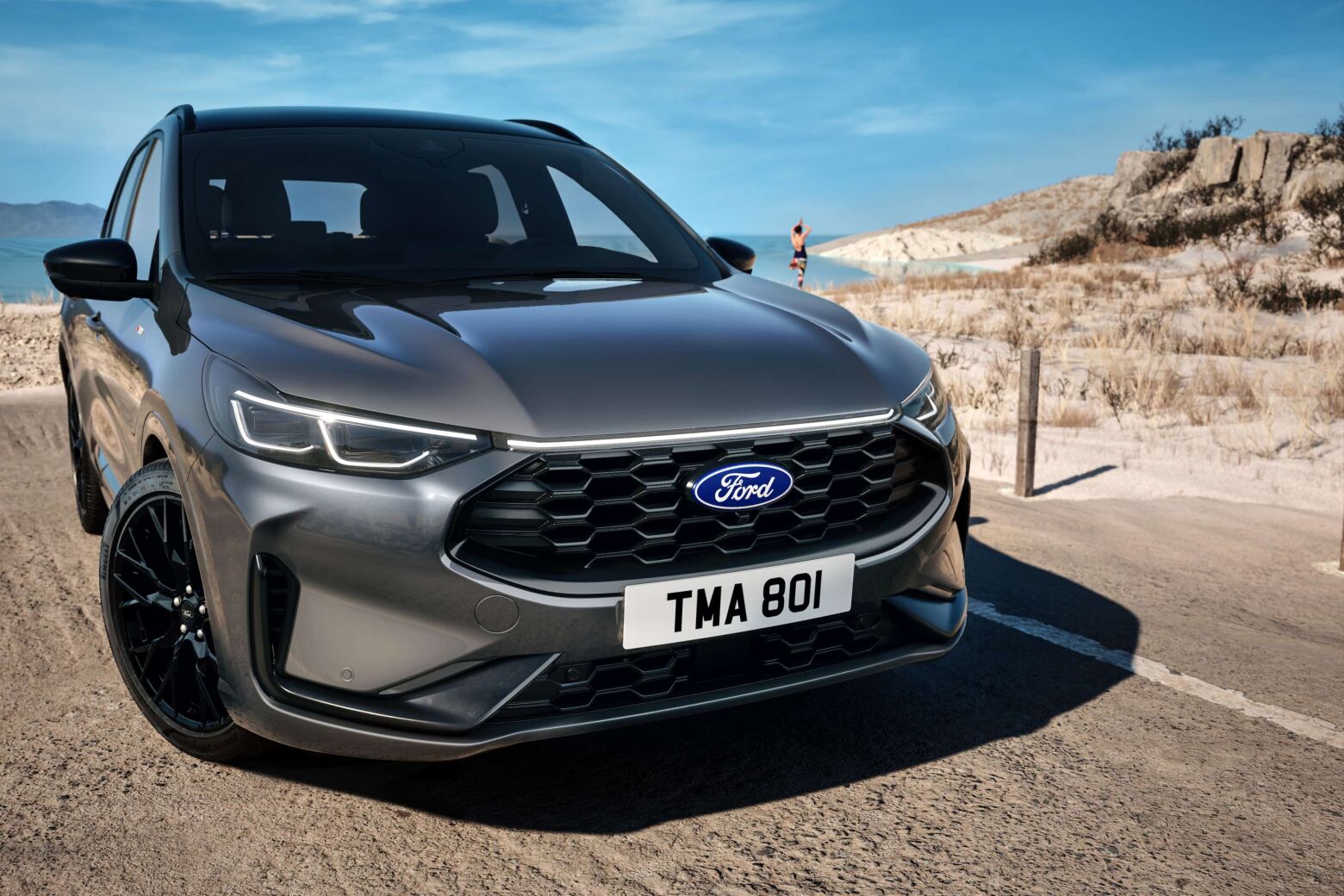 Ford Kuga recebe exclusivo Black Package