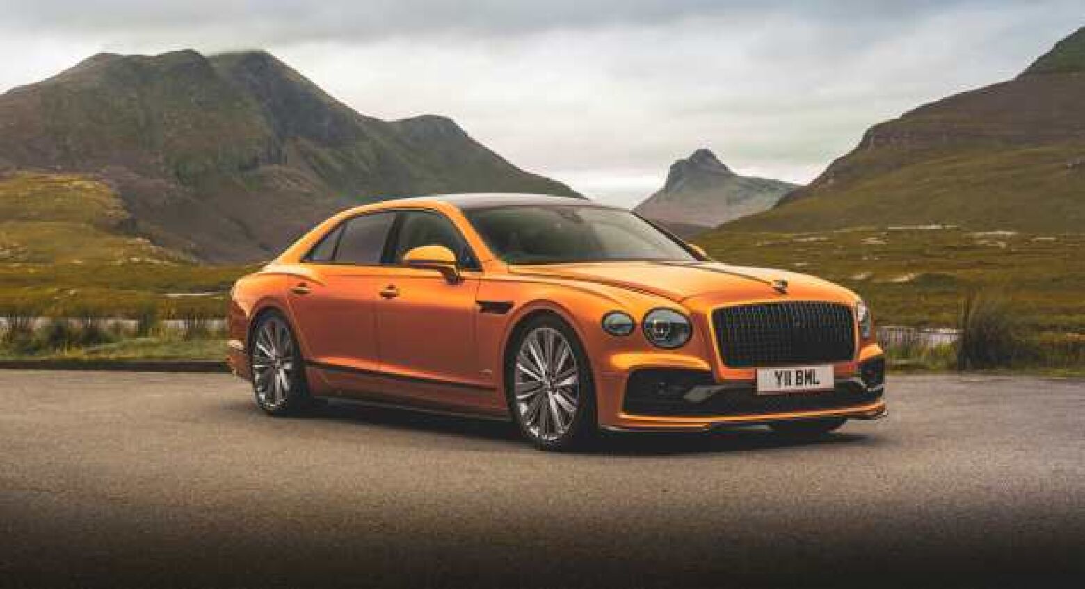 Com 635 cv. Bentley Flying Spur Speed substitui a versão "normal" com motor W12