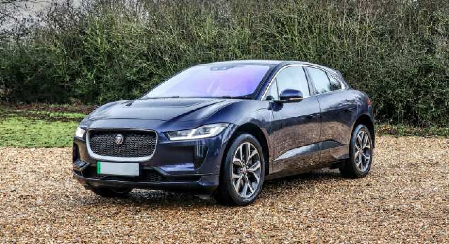 Gostava de comprar o Jaguar I-Pace do Rei Carlos III?