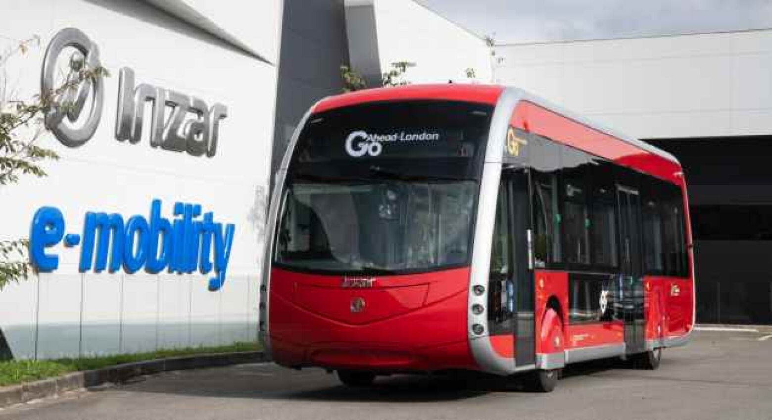 Autocarros elétricos Irizar em Londres e Cracóvia