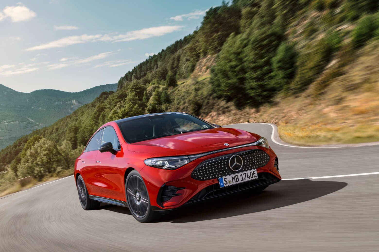 Mercedes-Benz CLA elétrico já está à venda em Portugal