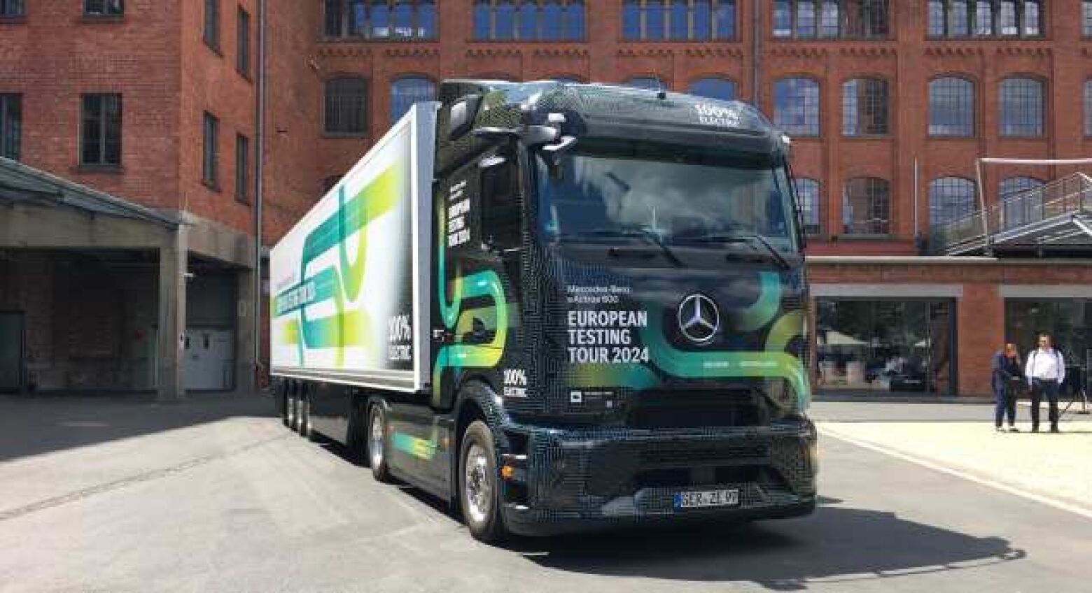 Digressão europeia do Mercedes-Benz eActros 600 passa por Portugal