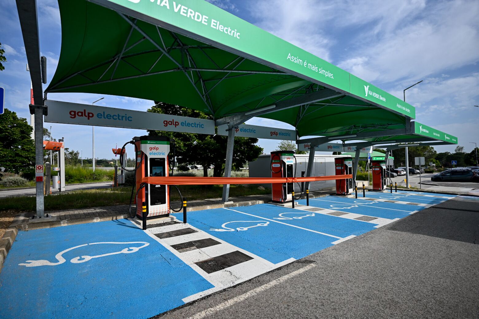 Galp conclui corredor de carregamento ultrarr&aacute;pido na A1 e A2