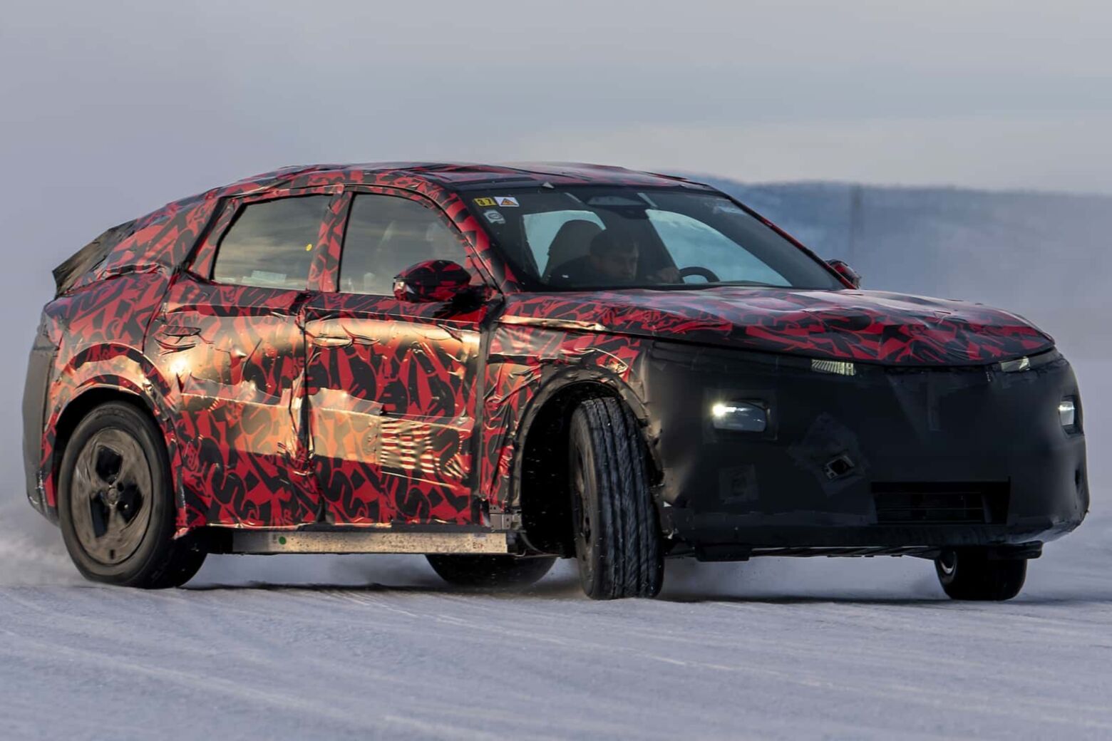 Novo Alfa Romeo Stelvio: Primeiras imagens oficiais