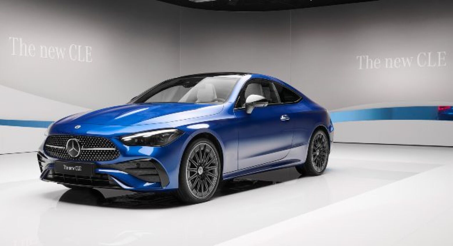 Fusão de Classe C e E... com seis cilindros. Mercedes apresenta o coupé CLE