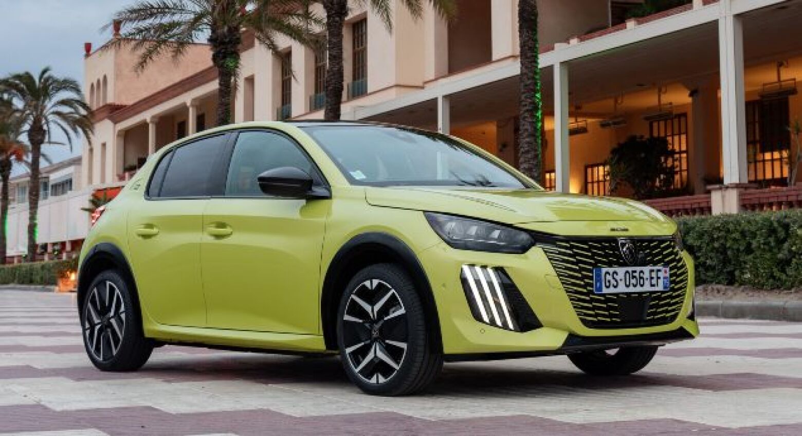 Com preços e edição especial. Novo Peugeot 208 já disponível em Portugal