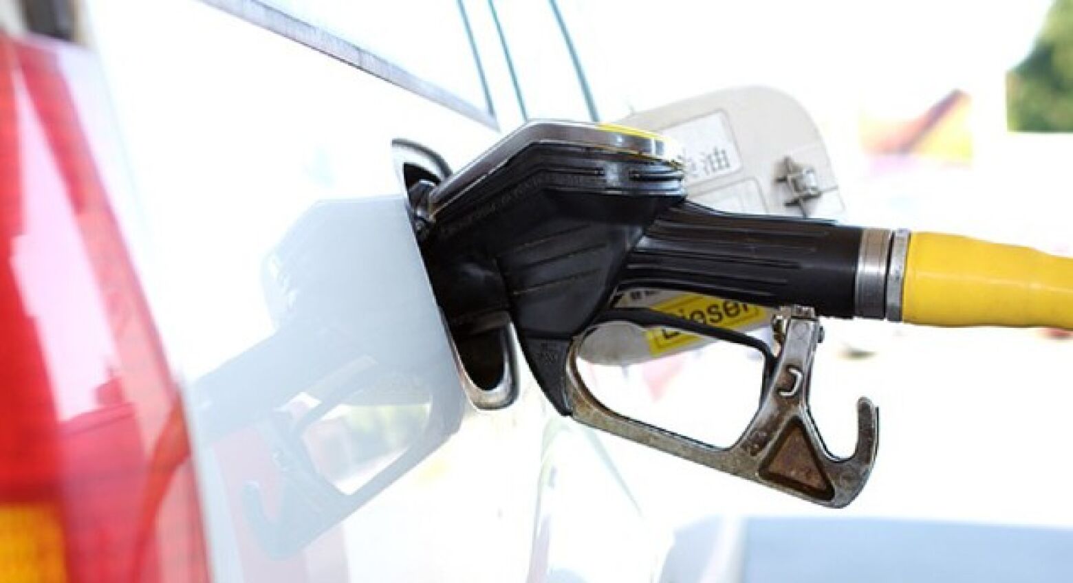 Finalmente! Preços da gasolina e gasóleo caem após oito semanas a subir