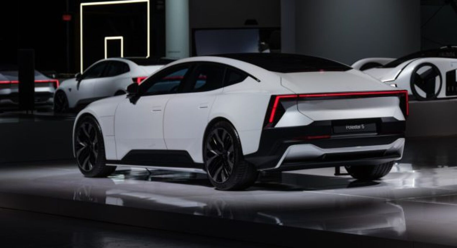 Junto com toda a gama. Polestar 5 mostra-se pela primeira vez