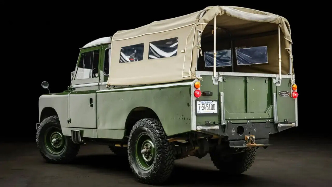 Land Rover de Daniel Craig vai a leilão nos EUA