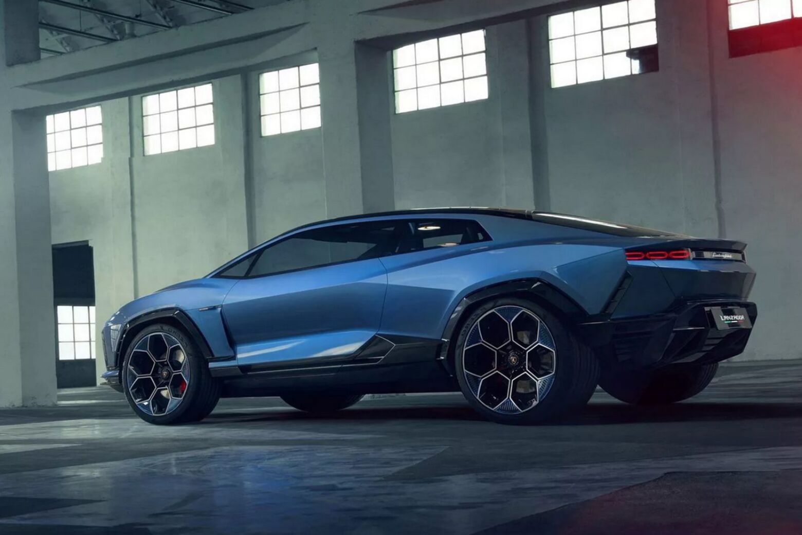Uma berlina Lamborghini? O Lanzador esteve prestes a sê-lo