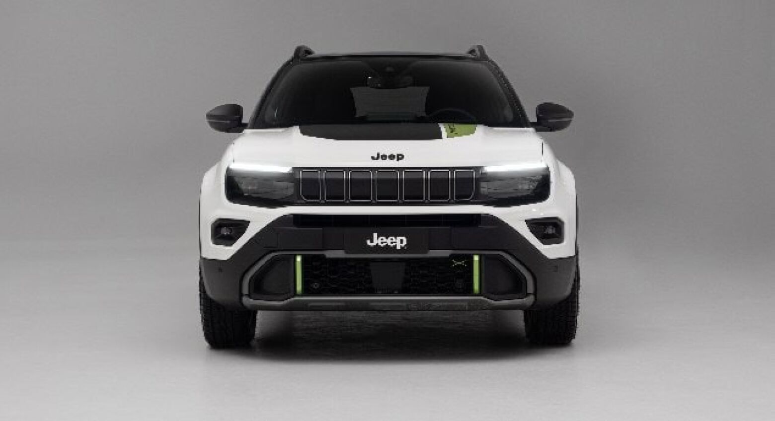 Jeep Avenger 4xe ganha tração integral e já é TT a sério!